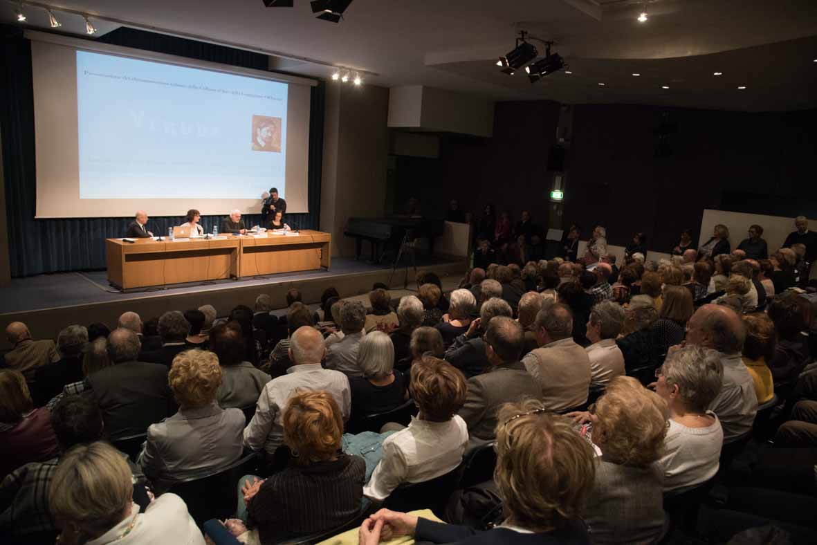 Un momento della presentazione di Umberto Veruda al Revoltella