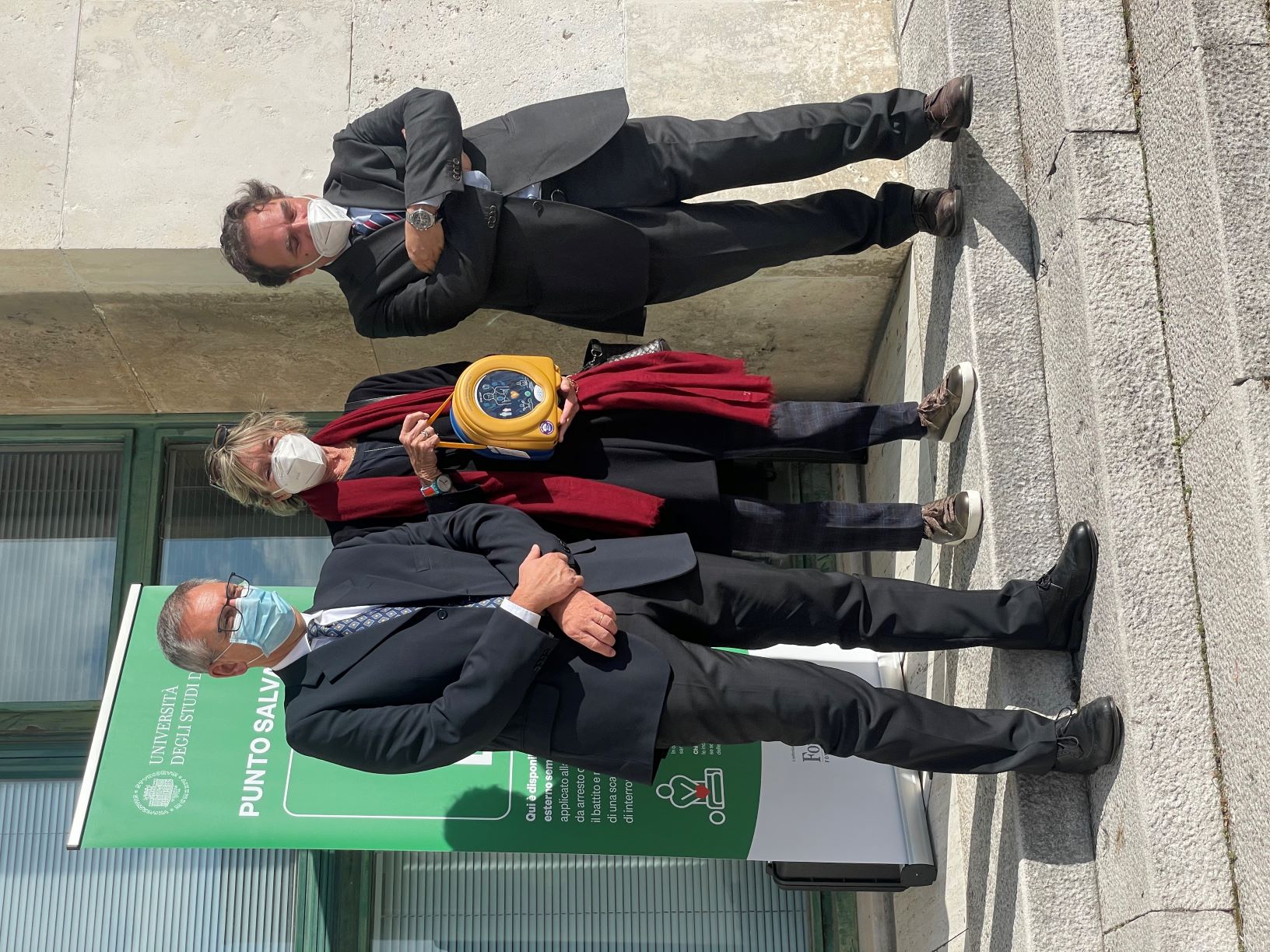 La Fondazione CRTrieste dona 25 defibrillatori semiautomatici esterni (DAE) all’Università degli Studi di Trieste